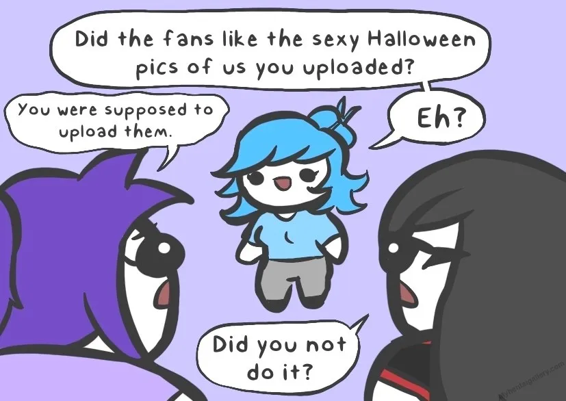Girl's Halloween Fun porno comics